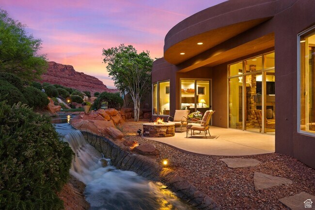 Building Photo - 2410 W Entrada Trail