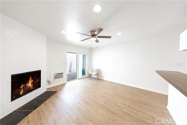 Building Photo - 2034 E Santa Clara Ave