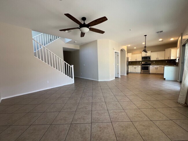 Building Photo - Fabulous Gilbert Location near San Tan Mall