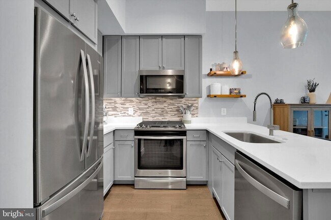 Building Photo - 3225 Sherman Ave NW
