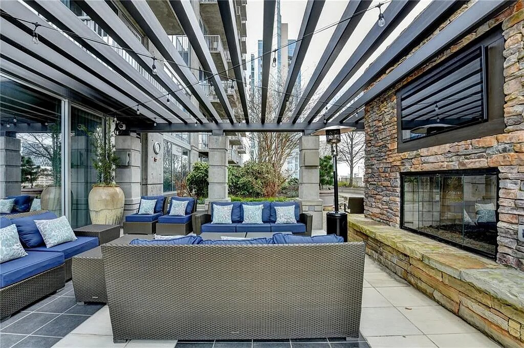 Building Photo - 855 Peachtree St NE