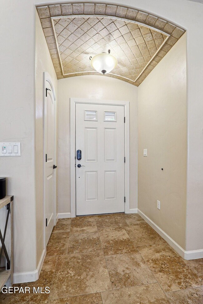 Building Photo - 5936 Anapaula Dr
