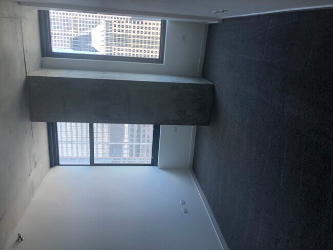 Building Photo - 235 W Van Buren St