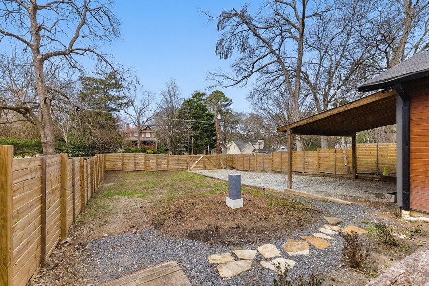 Building Photo - 1742 Ridgeway Ave NW