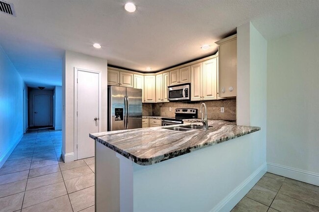 Building Photo - 3057 NW 103rd Ln