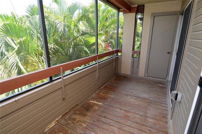 Building Photo - 10263 Gandy Blvd N