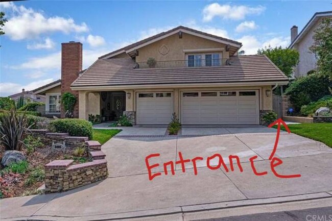 separate own entrance through the side - 5495 Via Dianza