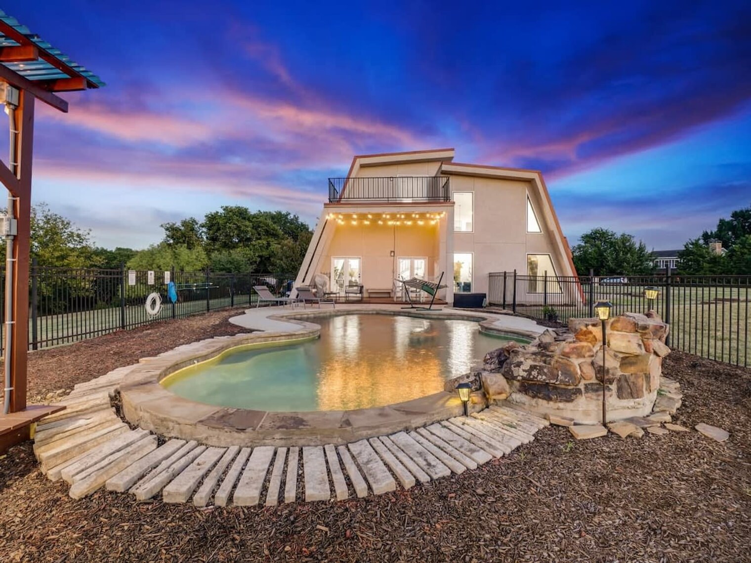 Building Photo - 211 Goodson Way