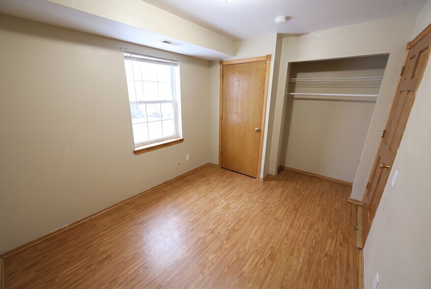 Building Photo - 520 W Mifflin St