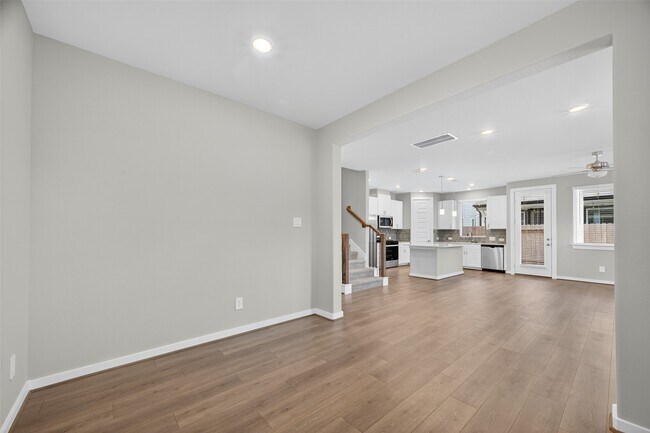 Building Photo - 4121 Fig Grv St