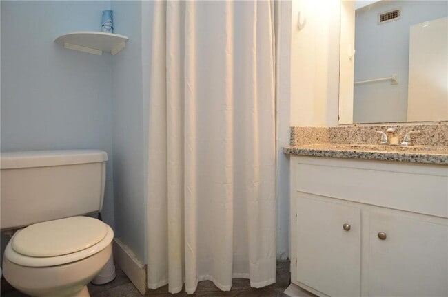 Building Photo - 3873 Pompano Dr SE