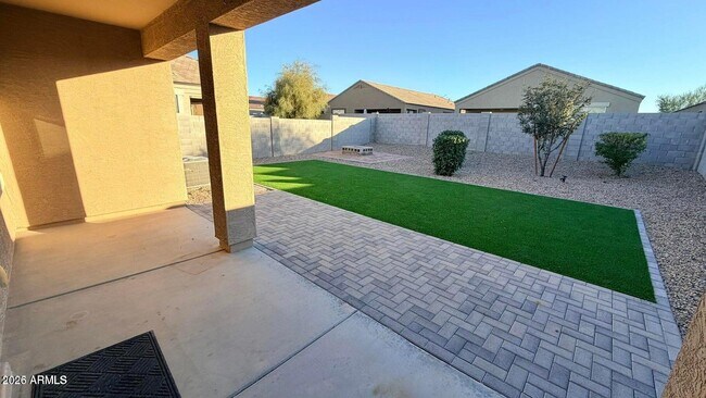 Building Photo - 36439 Pampoloma Ave