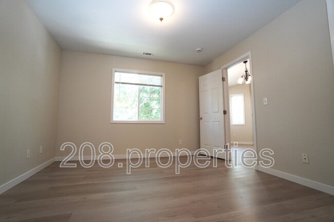 Building Photo - 6589 W Lucky Ln
