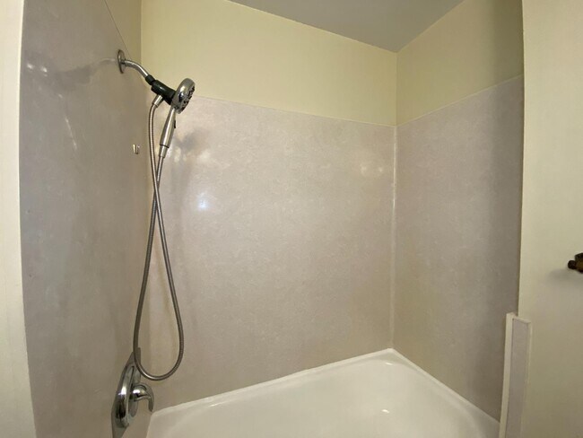 Building Photo - 2609 W Griffith Way