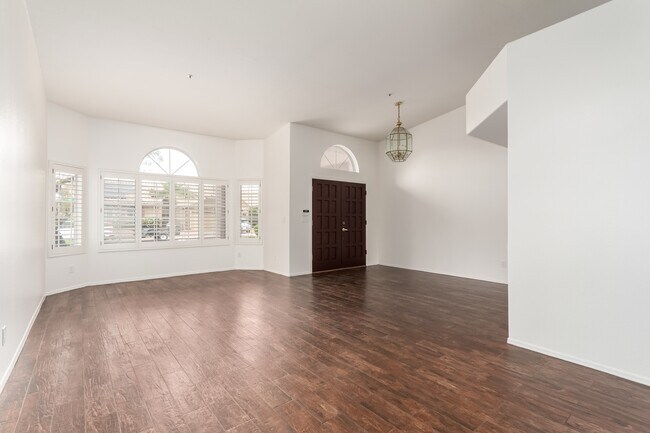 Building Photo - 9003 E Aster Dr