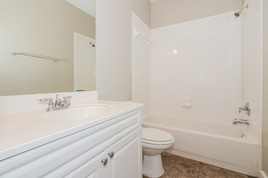 Building Photo - 6607 Dickson Way