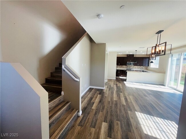 Building Photo - 2350 Borgaro St