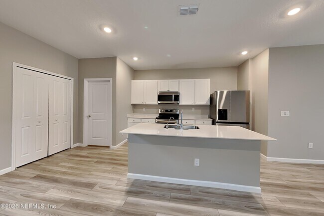 Building Photo - 2873 Grand Finale St