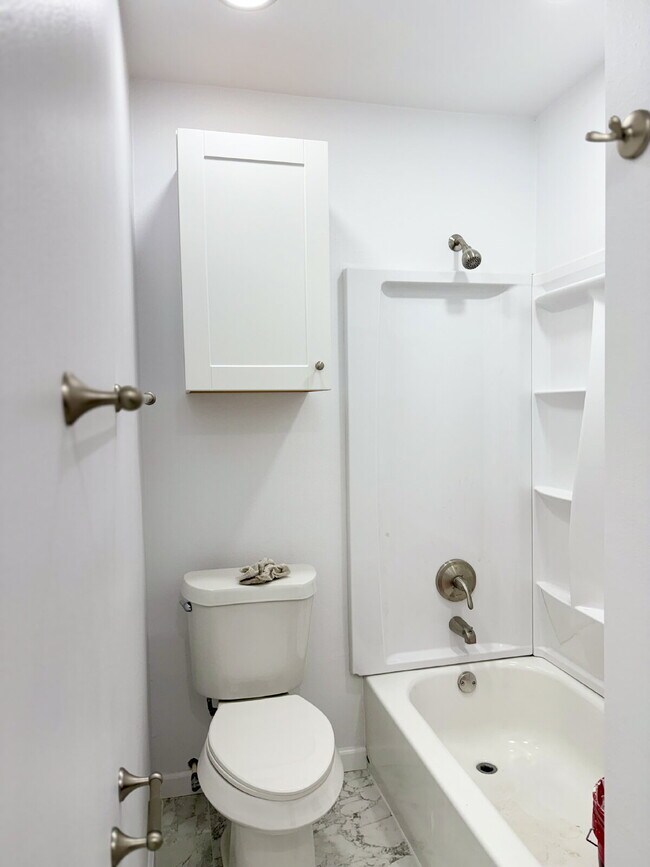 Building Photo - Unbeatable Location: Modern Living Steps f...