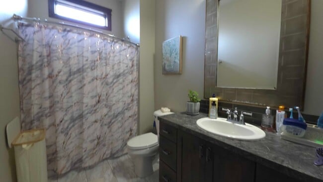 Building Photo - Incredible Home with Great Views in NW Bis...