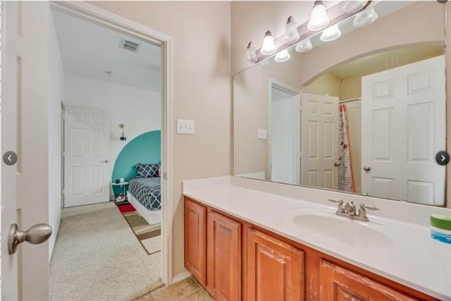 Building Photo - 15704 Ringdove Ct