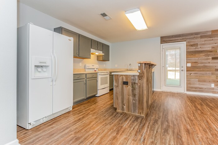 Building Photo - 157 Jesse Layne Dr