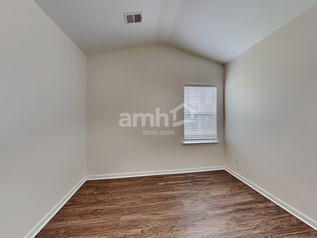 Building Photo - 304 San Anselmo St