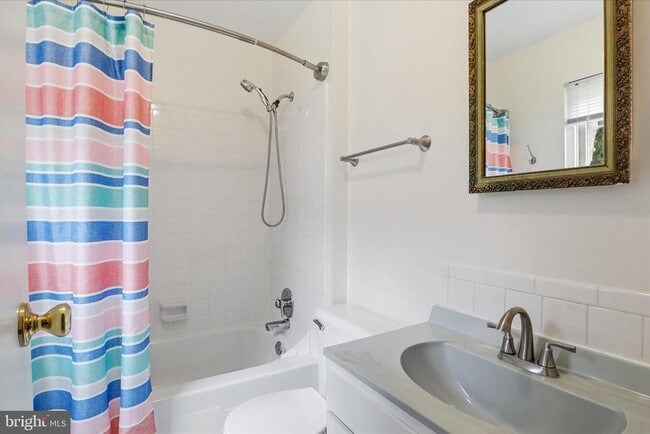 Building Photo - 5516 Dunsmore Rd