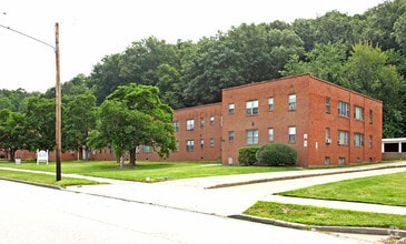 Building Photo - Euclid Plaza