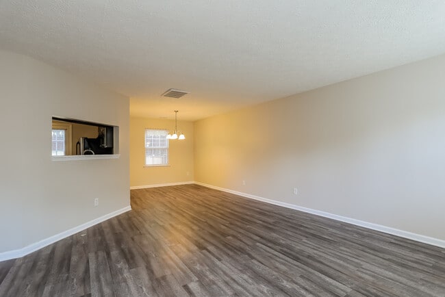Building Photo - 2 Tarrywood Ct