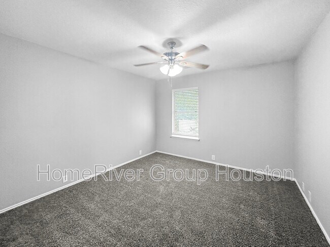 Building Photo - 19227 Indian Stone Ln
