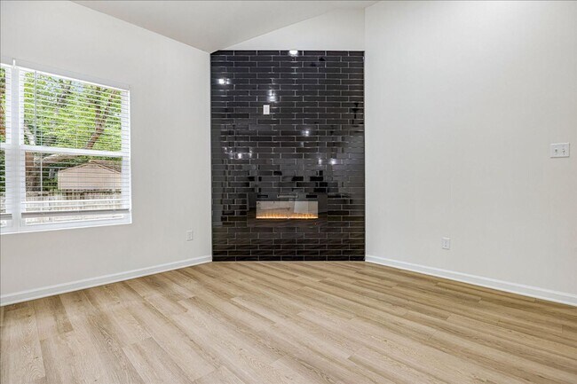 Building Photo - Stunning New Construction House in East Memphis!