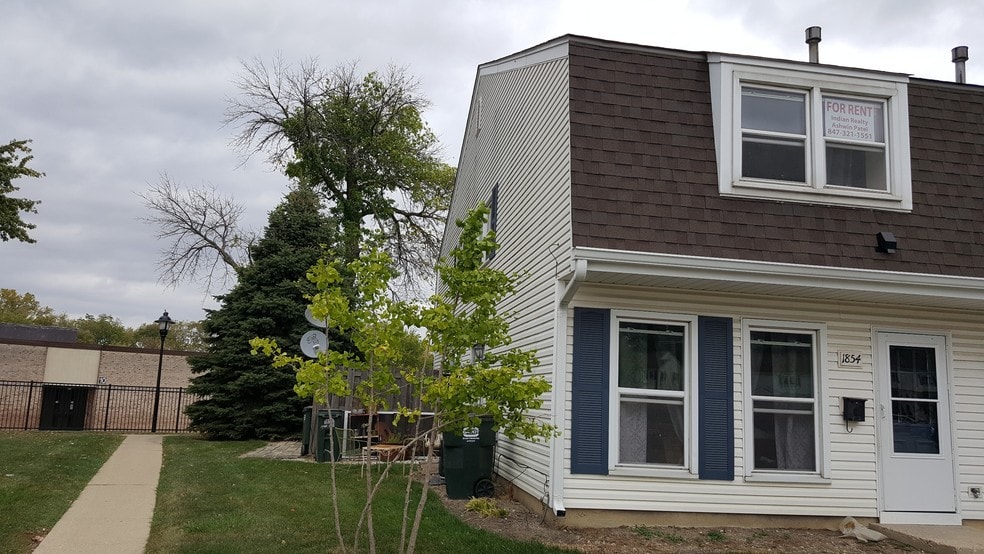 Primary Photo - 1854 Jamestown Cir