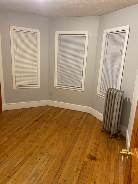 Building Photo - 4041 Washington St