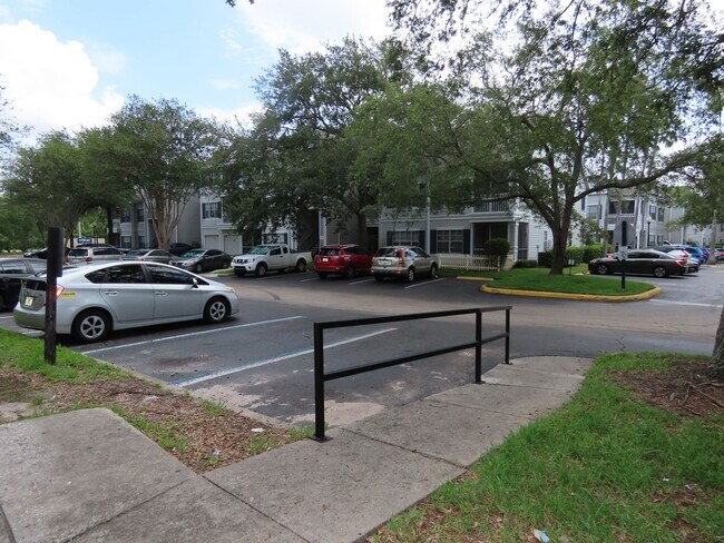 Building Photo - Orlando Park Central Gated Resort Style Co...
