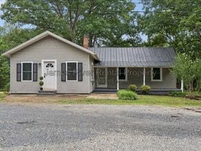 Building Photo - 10049 Oakville Rd
