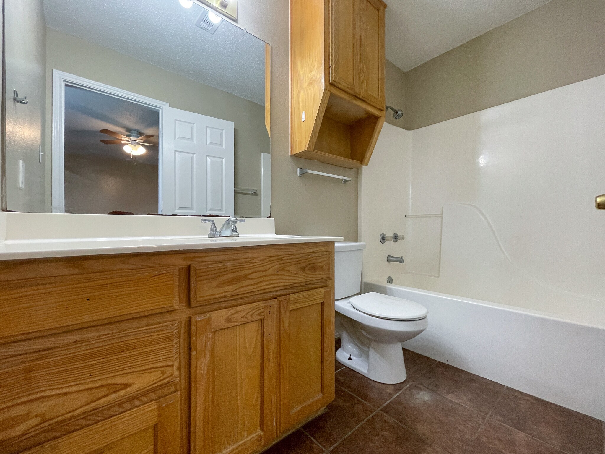 Building Photo - 115 Spring Berry Ln