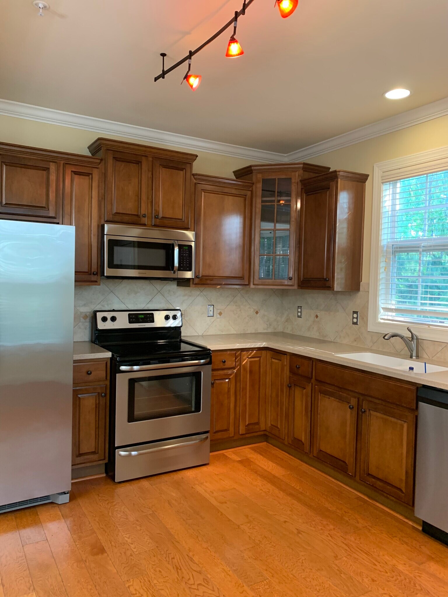 Kitchen - 3314 Starboard Way