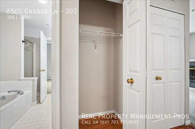 Building Photo - 6505 Grange Ln