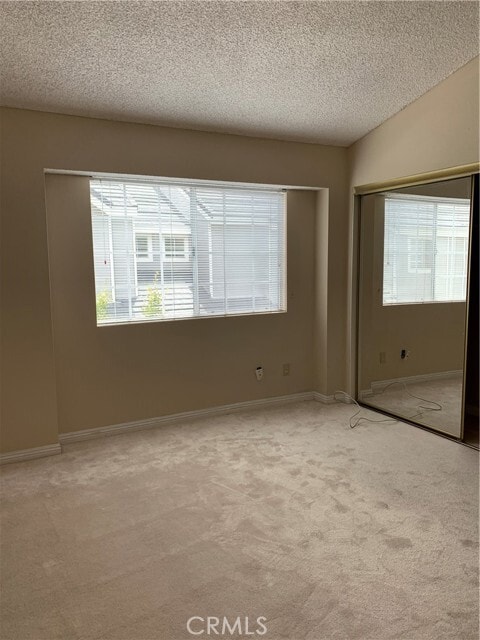 Building Photo - 2800 Plaza del Amo