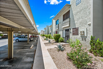 Building Photo - 4630 N 68th St