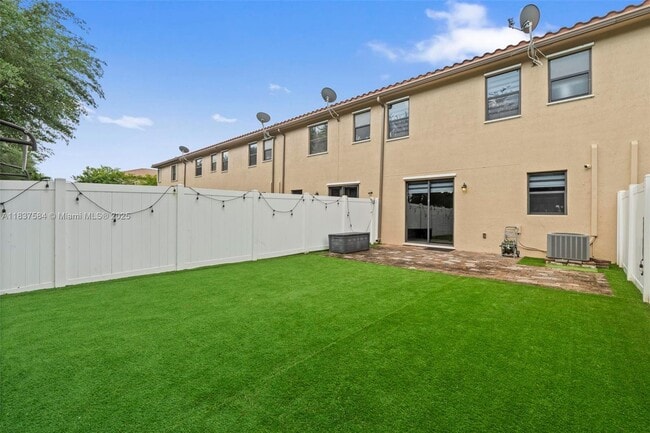 Building Photo - 8945 W 33rd Ave