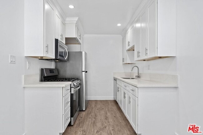 Building Photo - 1805 7th St
