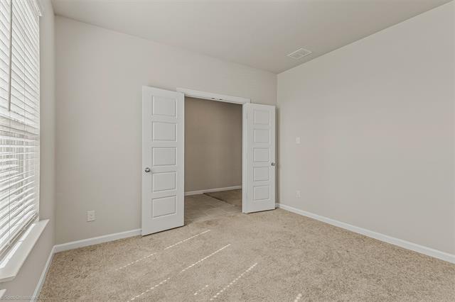 Building Photo - 638 Pinehurst Rd