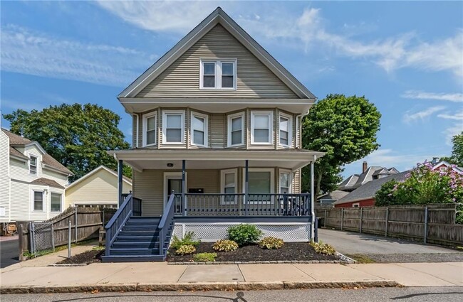 Building Photo - 3 Thurston Ave