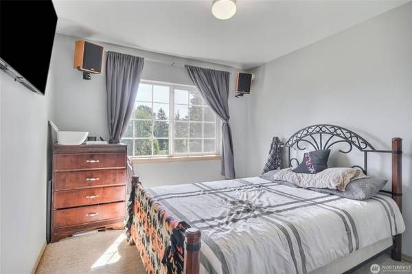 Building Photo - 26625 233rd Ct SE