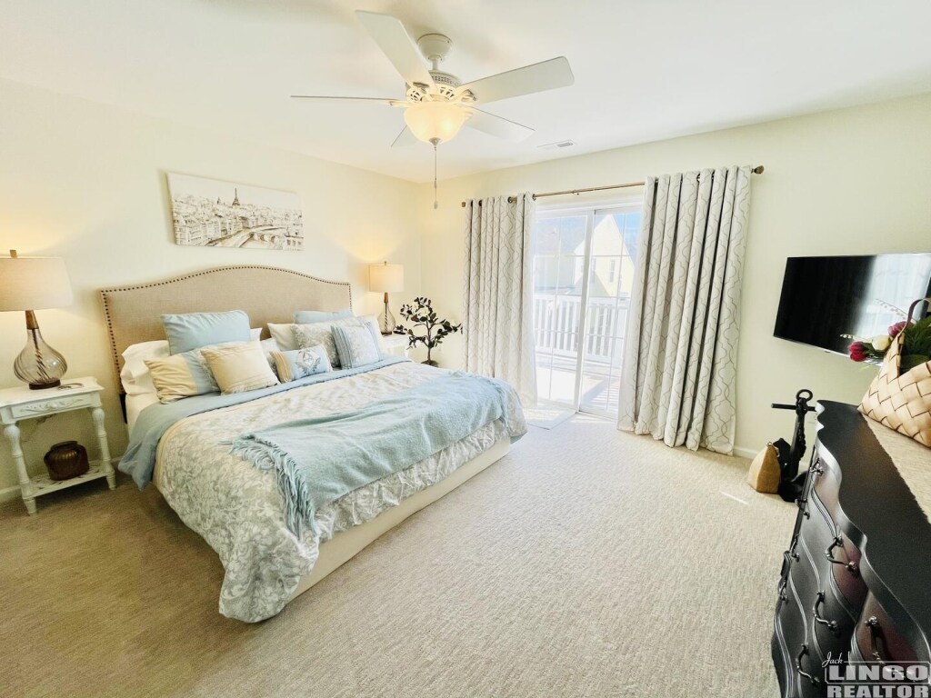 Master Bedroom - 20256 Simonton Ct