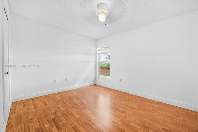 Building Photo - 2020 SE 5th Pl