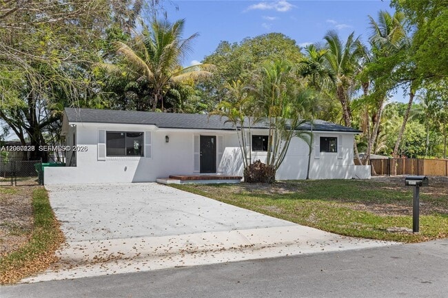 Building Photo - 14171 SW 37th Ct