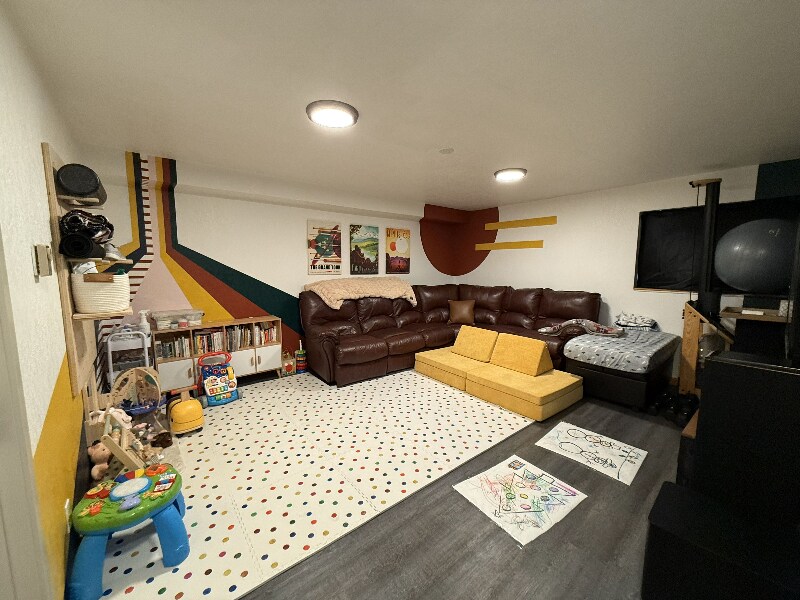 Building Photo - 1012 Wagonwheel Dr